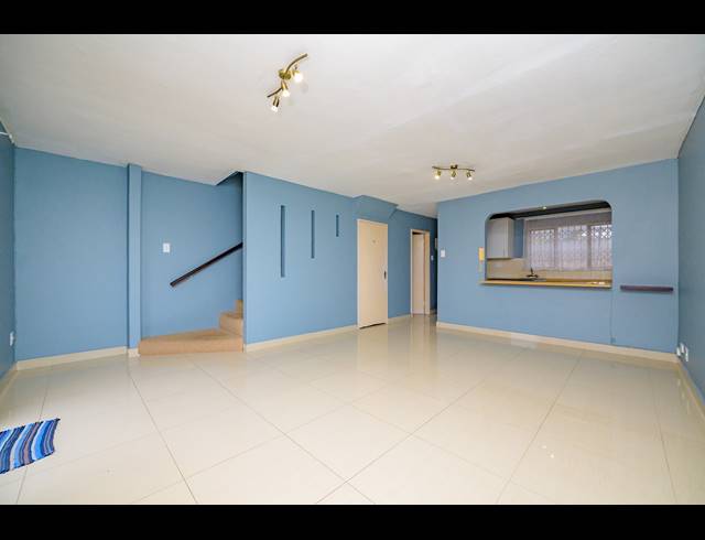 3 BEDROOM SECTIONAL TITLE FOR SALE IN RESERVOIR HILLS